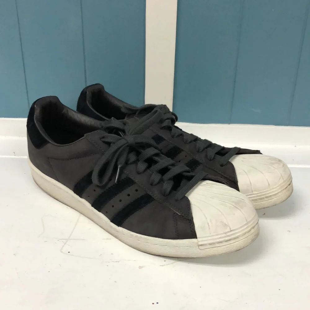 Adidas Black Suede White Shell Tops mens size 12‎